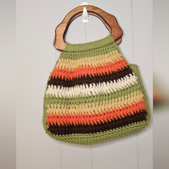 Vintage Handmade Crocheted Handbag with Wood Handle, Corduroy Lining - Picture 3 of 9